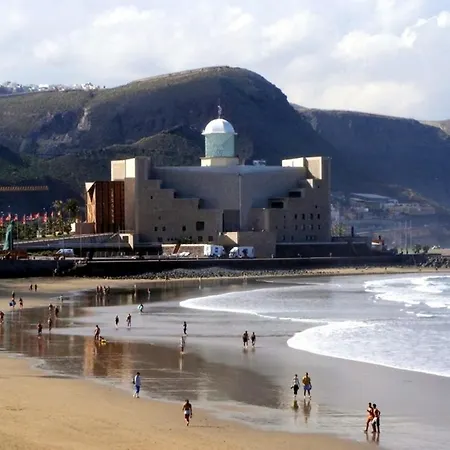 Fabulous Canteras First Beachfront Apartamento