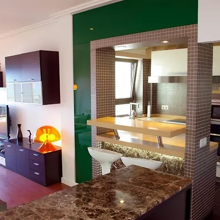 Fabulous Canteras First Beachfront דירה *