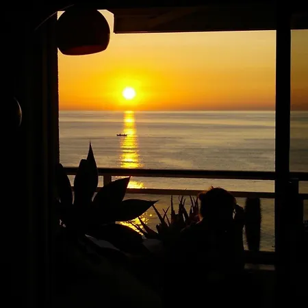Fabulous Canteras First Beachfront Apartament *